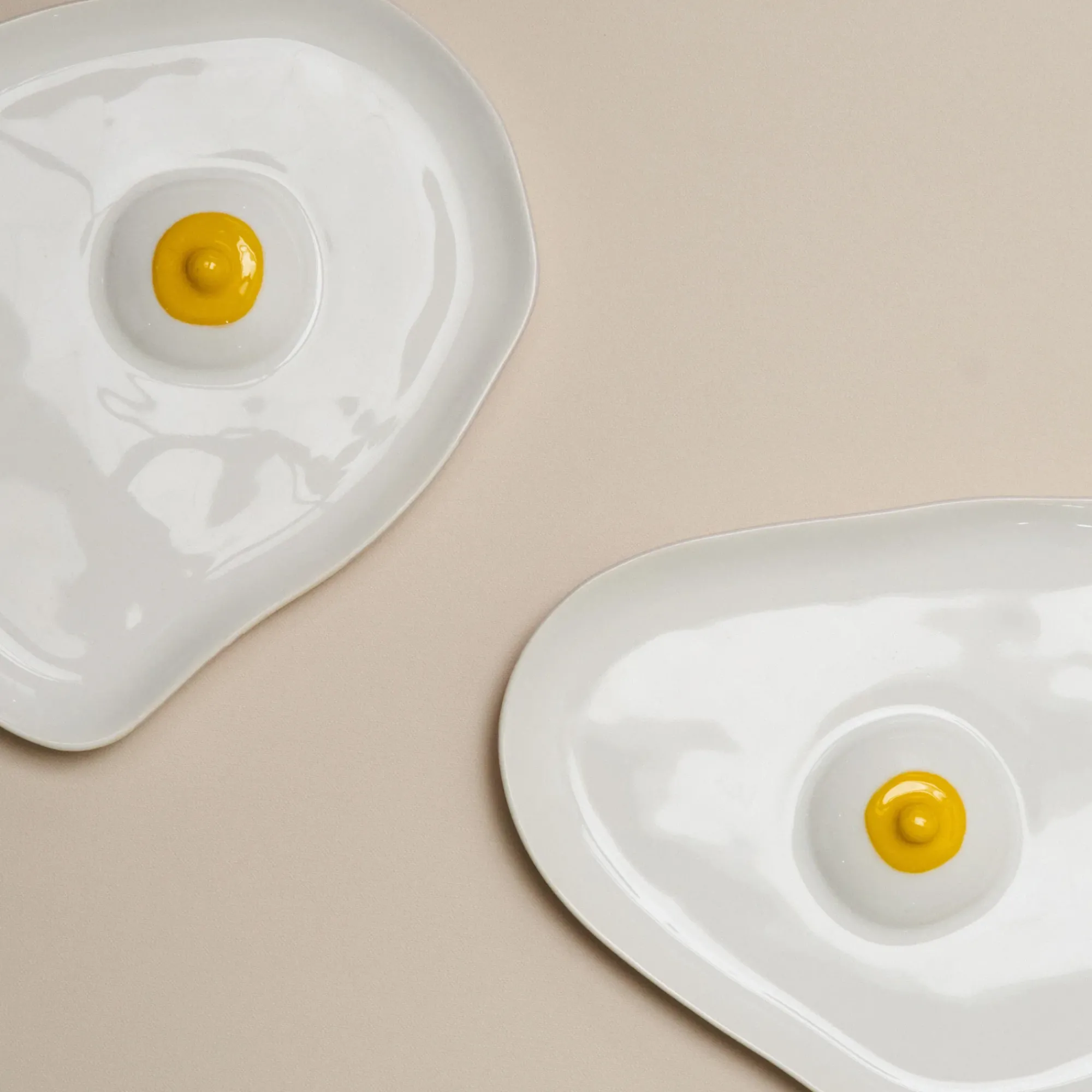 Anissa Kermiche Tatas Plates (High-Shine White, Yellow) Hot